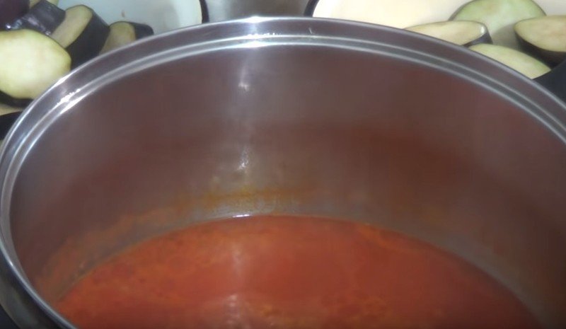 Лечо из болгарского перца с томатной пастой на зиму в мультиварке